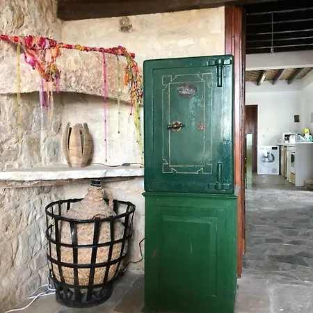 Gospodarstwo wiejskie Stone House