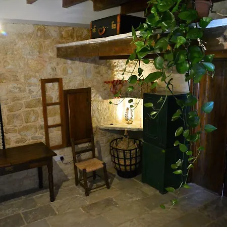 Stone House Country house *
