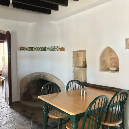 Stone House 乡村民宿 Paphos